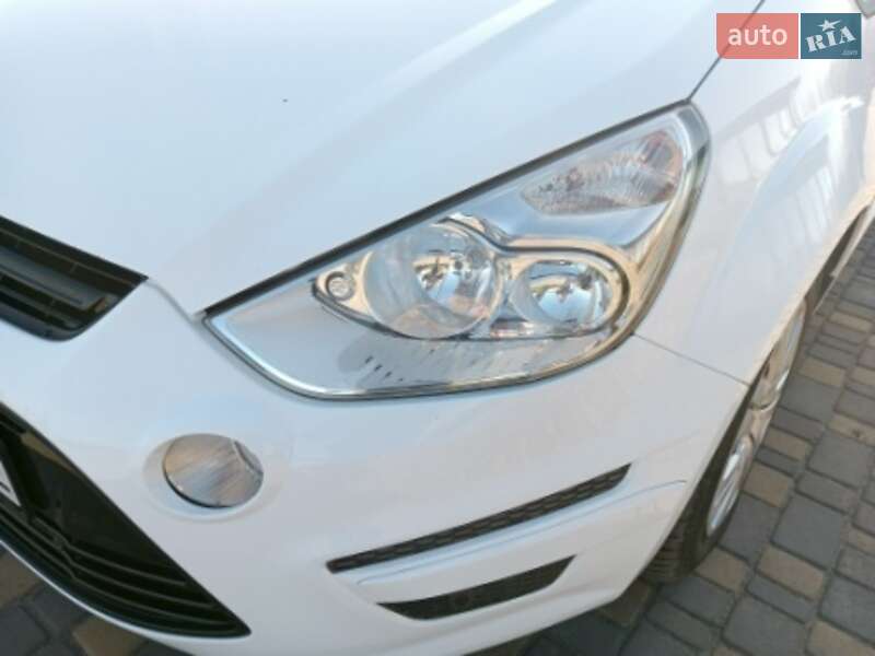 Минивэн Ford S-Max 2012 в Дубровице