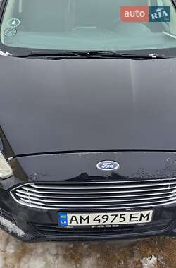 Мінівен Ford S-Max 2016 в 