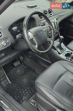 Минивэн Ford S-Max 2012 в 