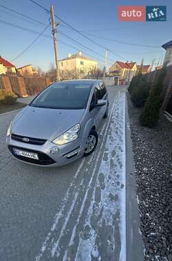 Минивэн Ford S-Max 2014 в 