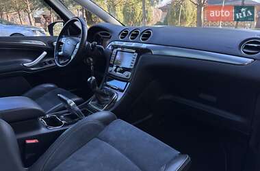 Минивэн Ford S-Max 2009 в 