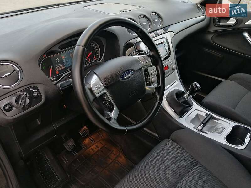 Минивэн Ford S-Max 2010 в Ровно фото 32 Минивэн Ford S-Max 2010 в Ровно