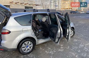 Минивэн Ford S-Max 2006 в 