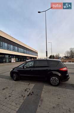 Минивэн Ford S-Max 2013 в 