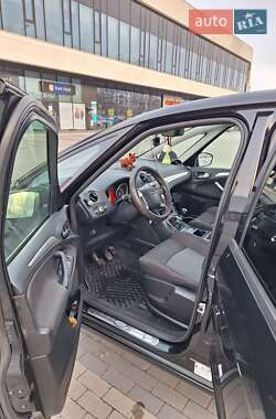 Минивэн Ford S-Max 2013 в 