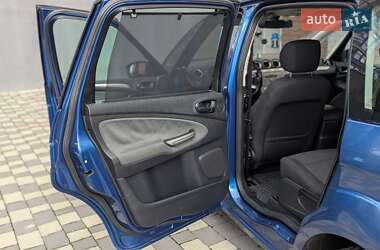 Минивэн Ford S-Max 2006 в 
