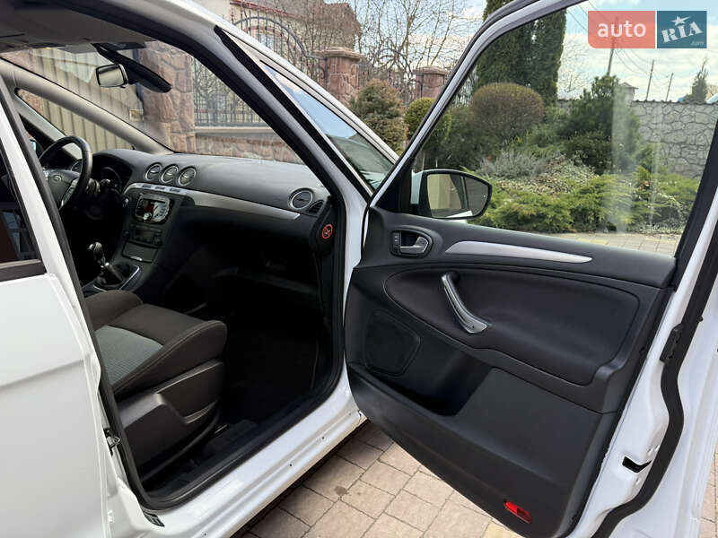 Минивэн Ford S-Max 2013 в Тернополе