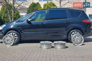 Мінівен Ford S-Max 2014 в 