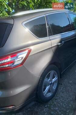 Минивэн Ford S-Max 2016 в 