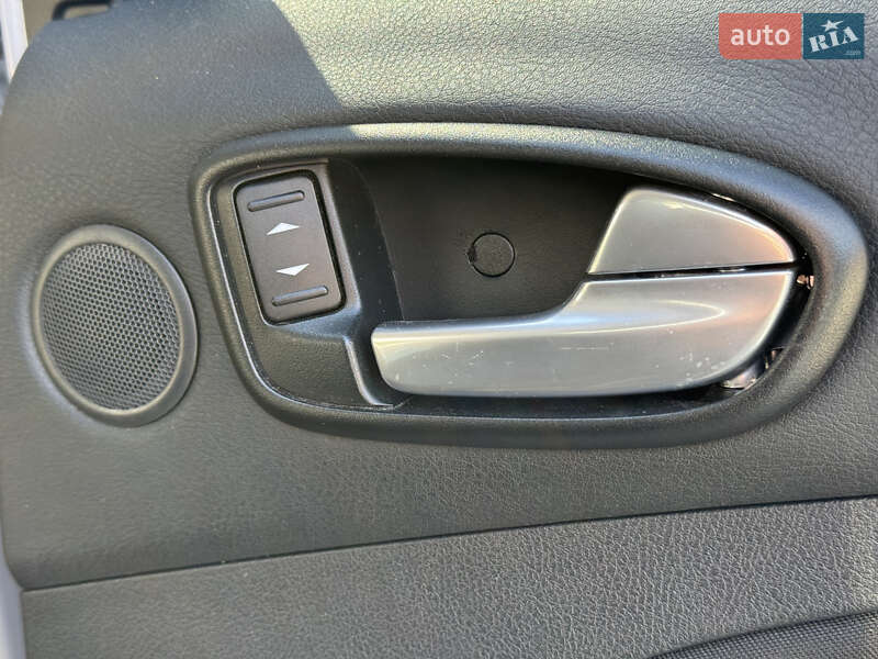 Мінівен Ford S-Max 2011 в Львові