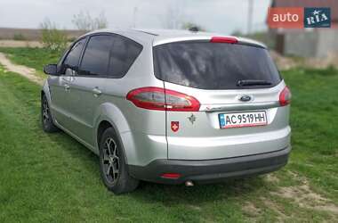 Мінівен Ford S-Max 2011 в 