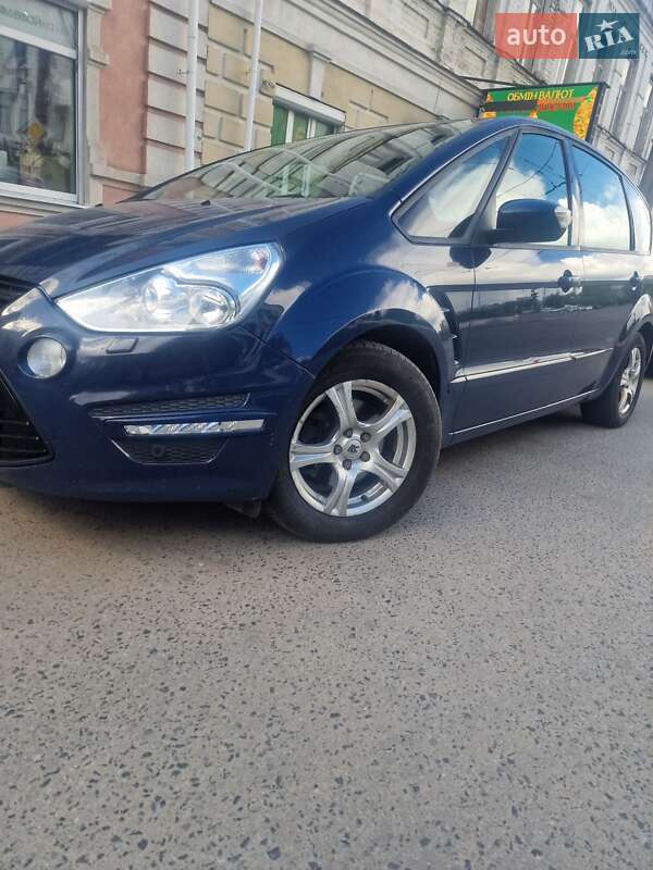 Минивэн Ford S-Max 2013 в Сумах