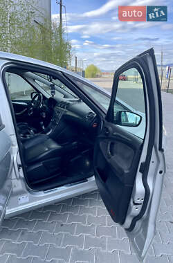 Минивэн Ford S-Max 2006 в 