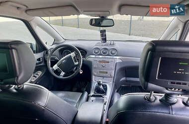 Минивэн Ford S-Max 2006 в 
