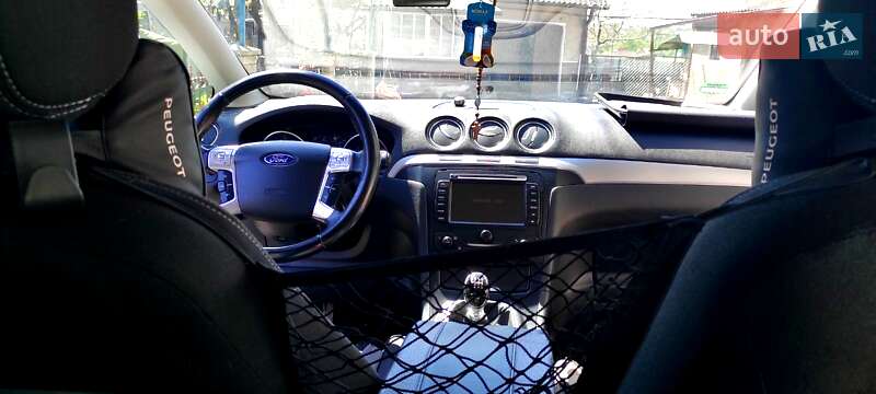 Минивэн Ford S-Max 2014 в Бучаче