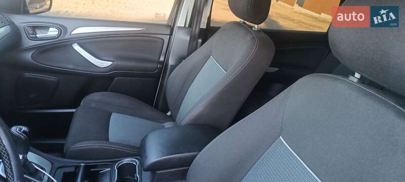 Мінівен Ford S-Max 2013 в Хмільнику