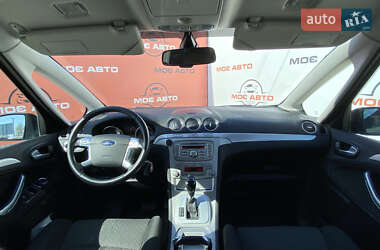 Минивэн Ford S-Max 2009 в 