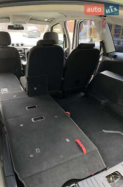 Минивэн Ford S-Max 2011 в 