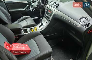 Минивэн Ford S-Max 2010 в 