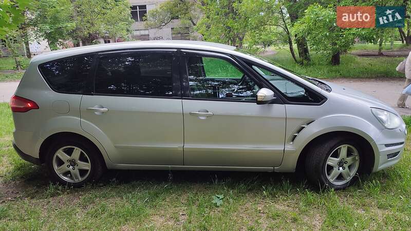Минивэн Ford S-Max 2010 в Запорожье