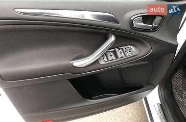 Минивэн Ford S-Max 2013 в 