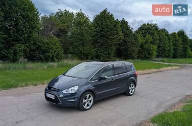 Мінівен Ford S-Max 2013 в 