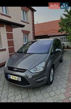 Минивэн Ford S-Max 2013 в 