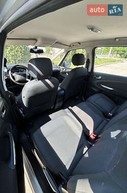 Минивэн Ford S-Max 2009 в 