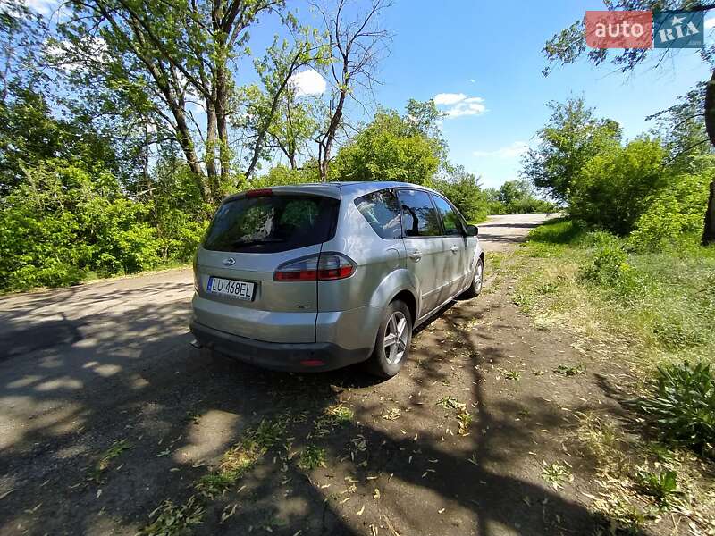 Минивэн Ford S-Max 2006 в Соленом