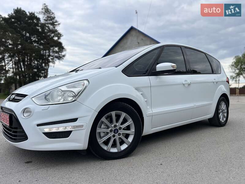 Мінівен Ford S-Max 2013 в Радивиліві