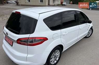 Минивэн Ford S-Max 2013 в 
