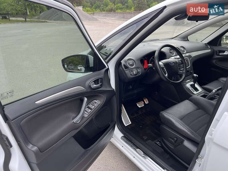 Мінівен Ford S-Max 2013 в Радивиліві