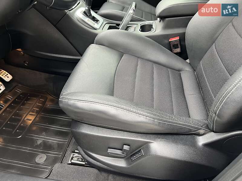Мінівен Ford S-Max 2013 в Радивиліві