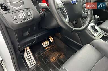 Минивэн Ford S-Max 2013 в 