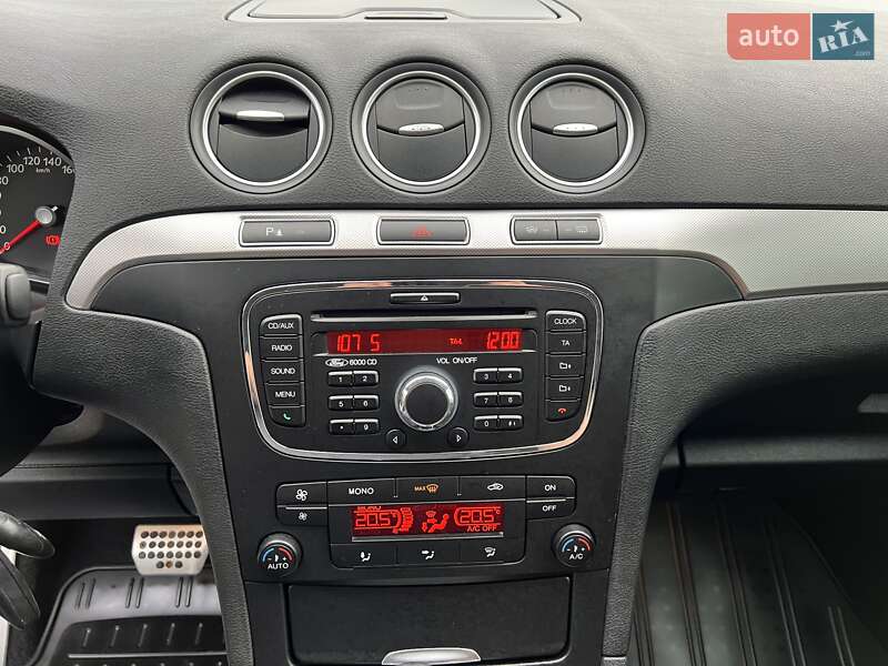 Мінівен Ford S-Max 2013 в Радивиліві