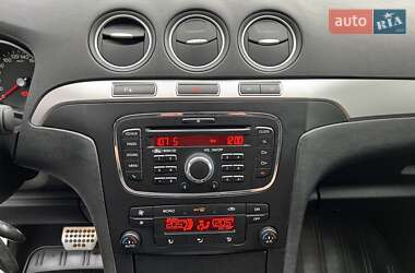 Минивэн Ford S-Max 2013 в 