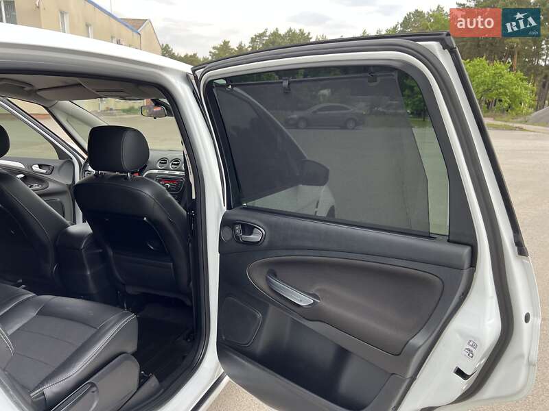 Мінівен Ford S-Max 2013 в Радивиліві