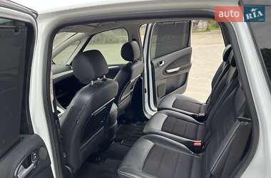Минивэн Ford S-Max 2013 в 