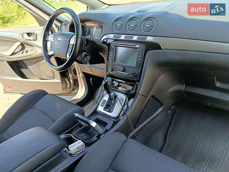 Минивэн Ford S-Max 2014 в Днепре