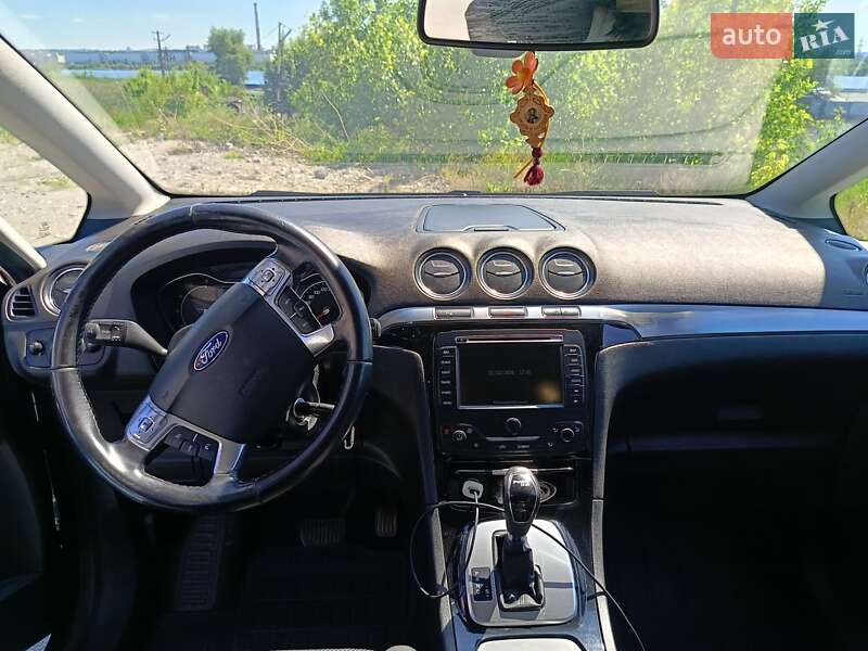 Минивэн Ford S-Max 2014 в Днепре