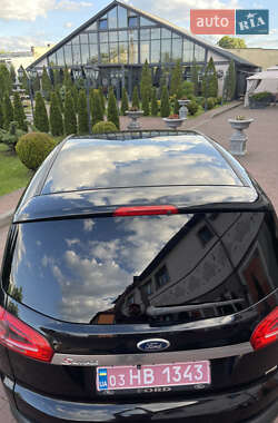 Минивэн Ford S-Max 2011 в 