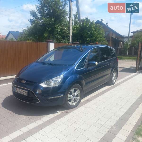 Мінівен Ford S-Max 2010 в 