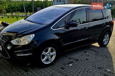 Минивэн Ford S-Max 2013 в 