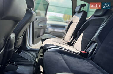Минивэн Ford S-Max 2011 в 