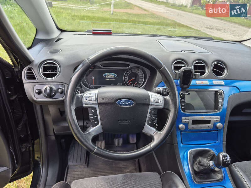 Минивэн Ford S-Max 2008 в Киеве