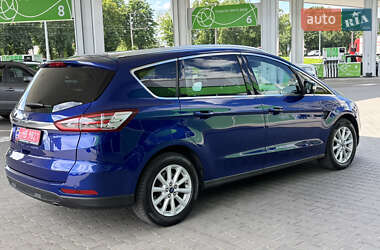 Минивэн Ford S-Max 2017 в 