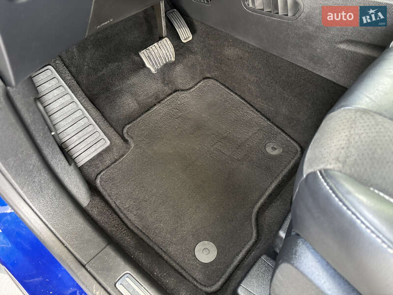 Минивэн Ford S-Max 2017 в Житомире
