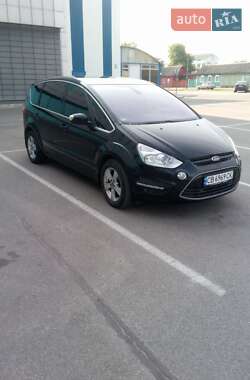 Минивэн Ford S-Max 2012 в 