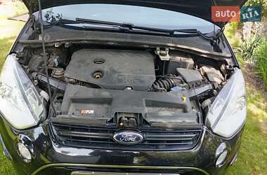 Минивэн Ford S-Max 2012 в 