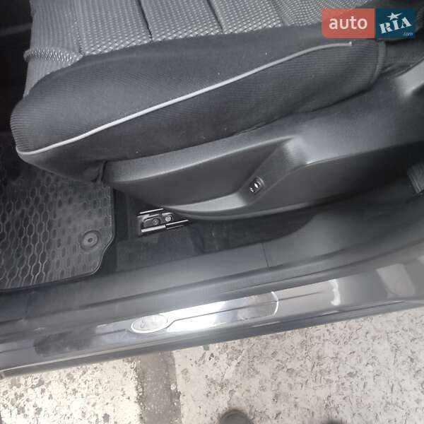 Минивэн Ford S-Max 2014 в Желтых Водах